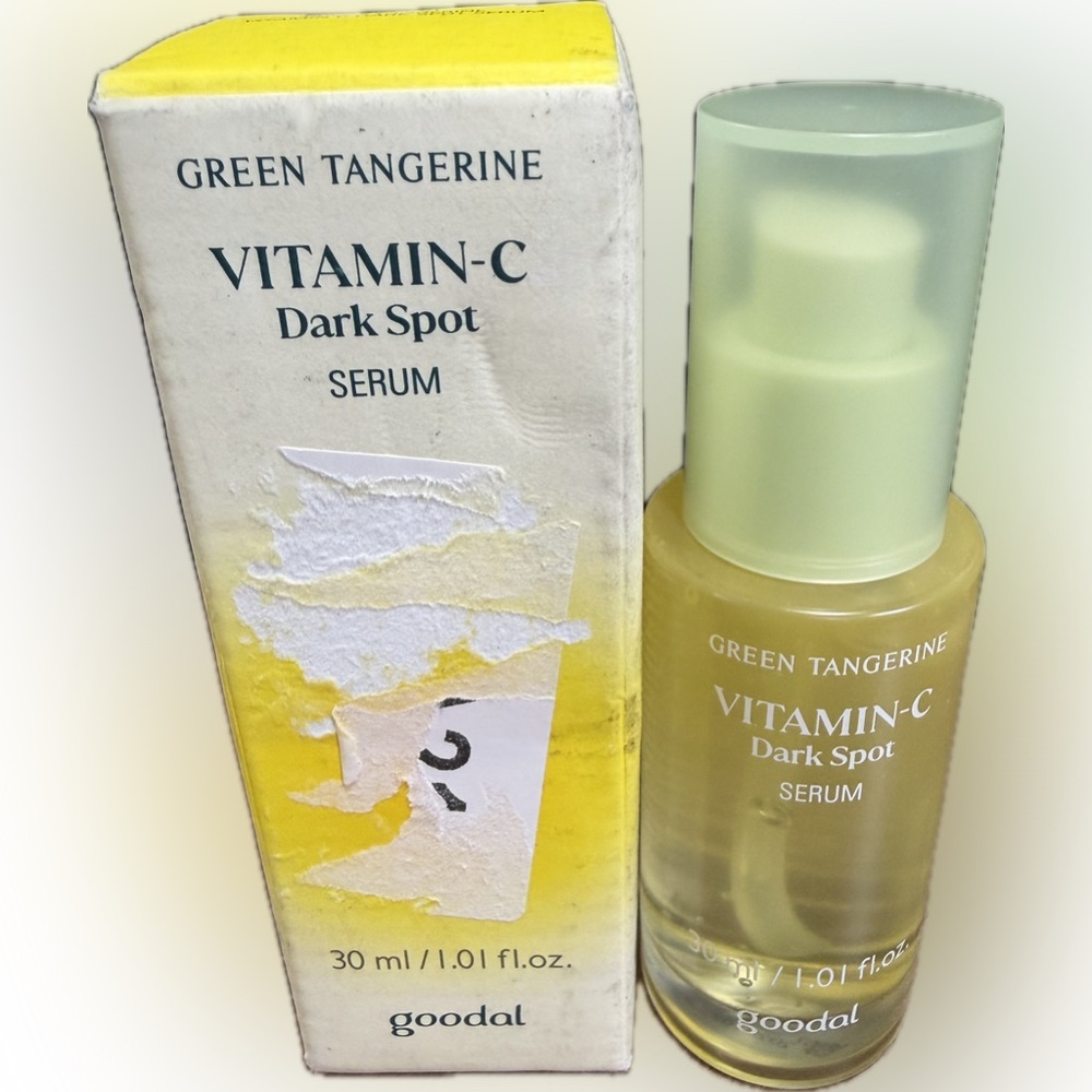 Tangerine Green Tangerine Vitamin-C Dark Spot Serum - Yellow and Green